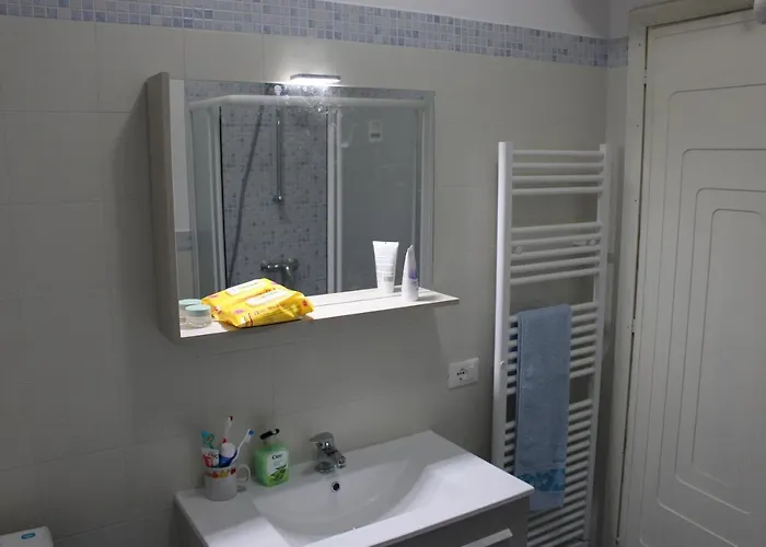 Di Edo Lägenhet Finale Ligure