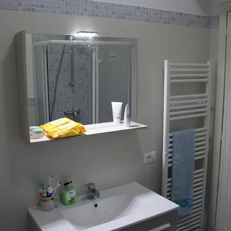 Di Edo Apartment Finale Ligure